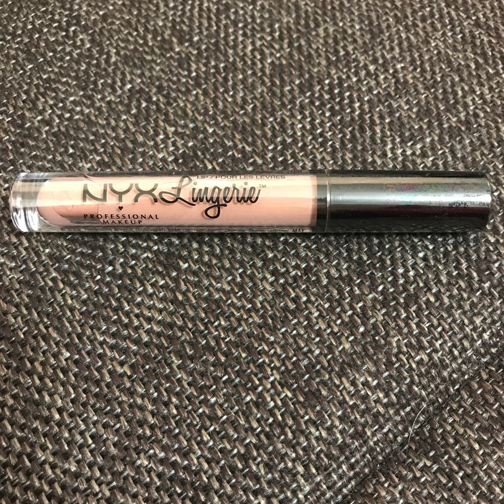 Nyx lingerie lipstick in satin ribbons